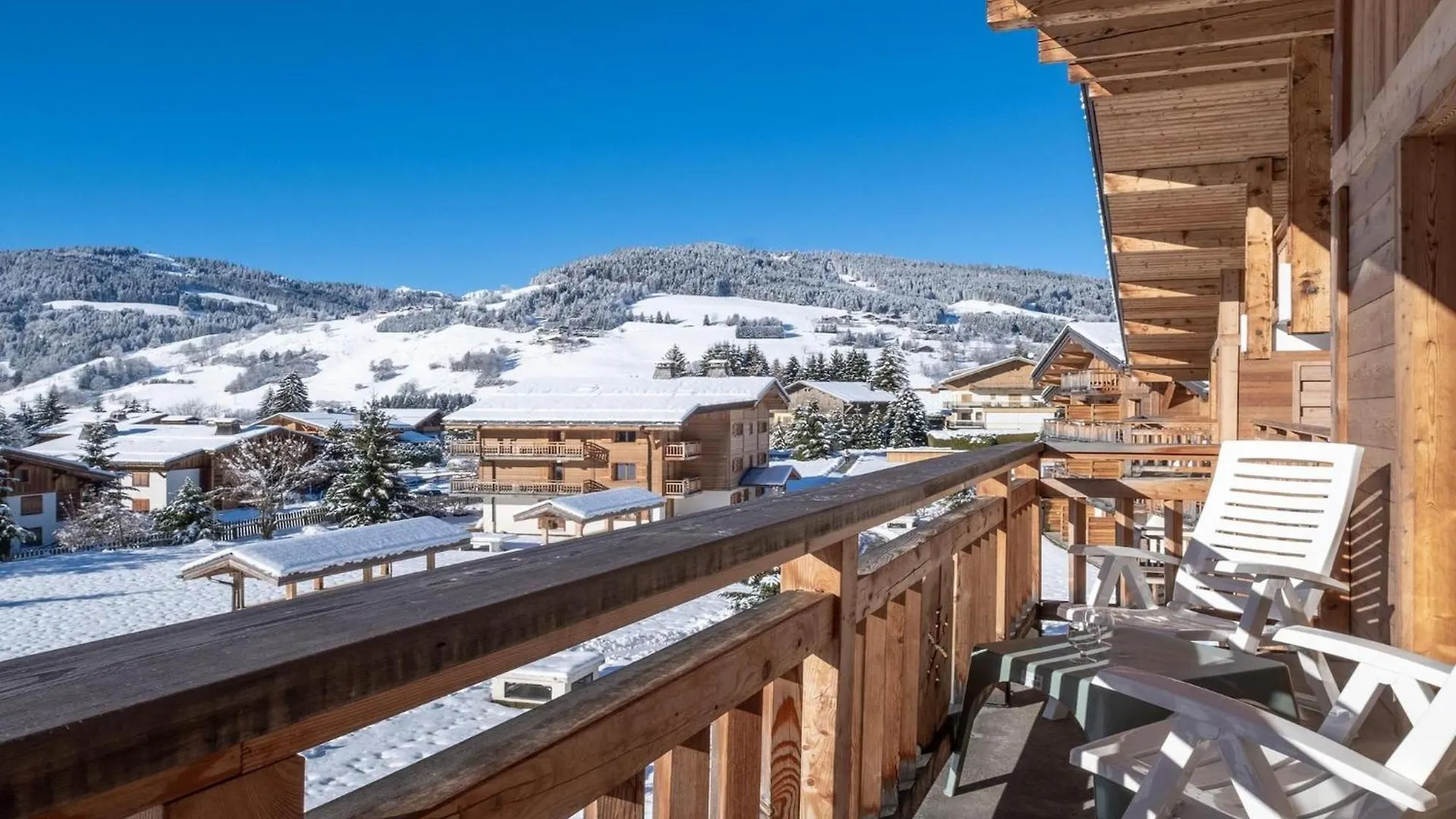 Nice Apartment With Balcony Megeve